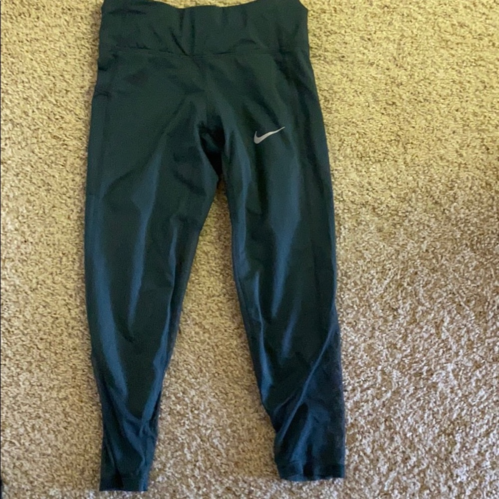 Athletic leggings